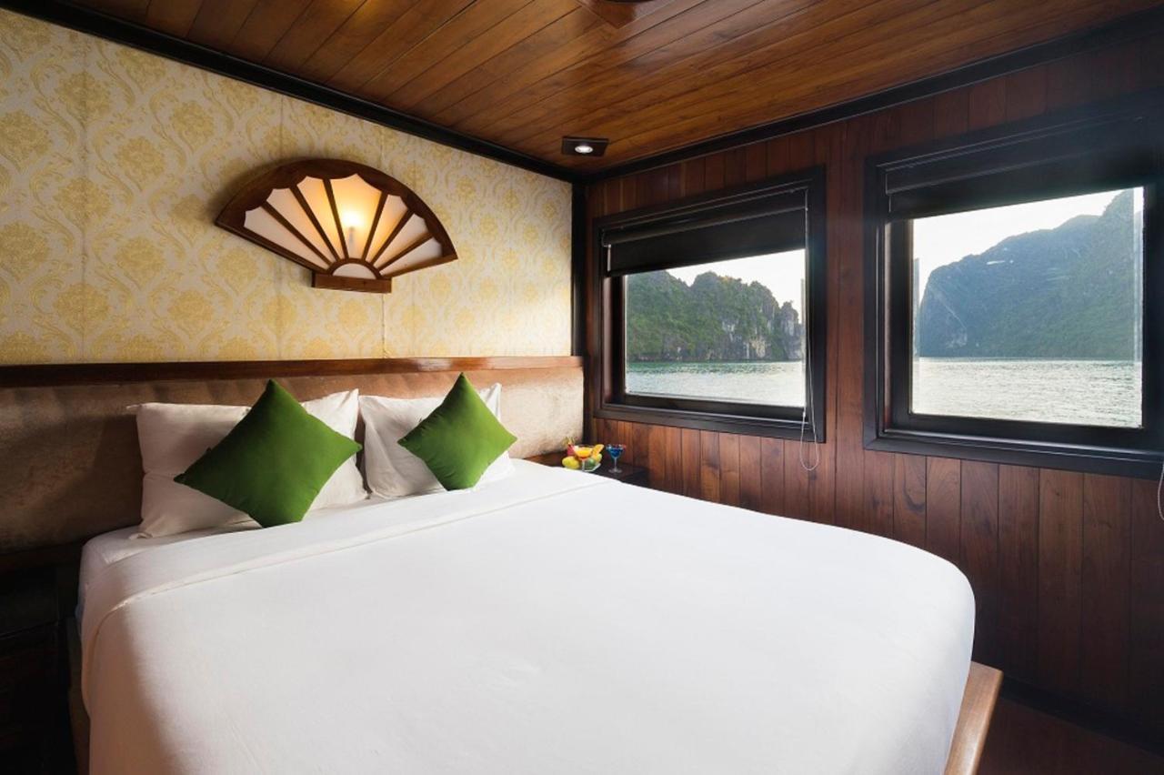 Garden Bay Premium Cruise Hotel Ha Long Buitenkant foto